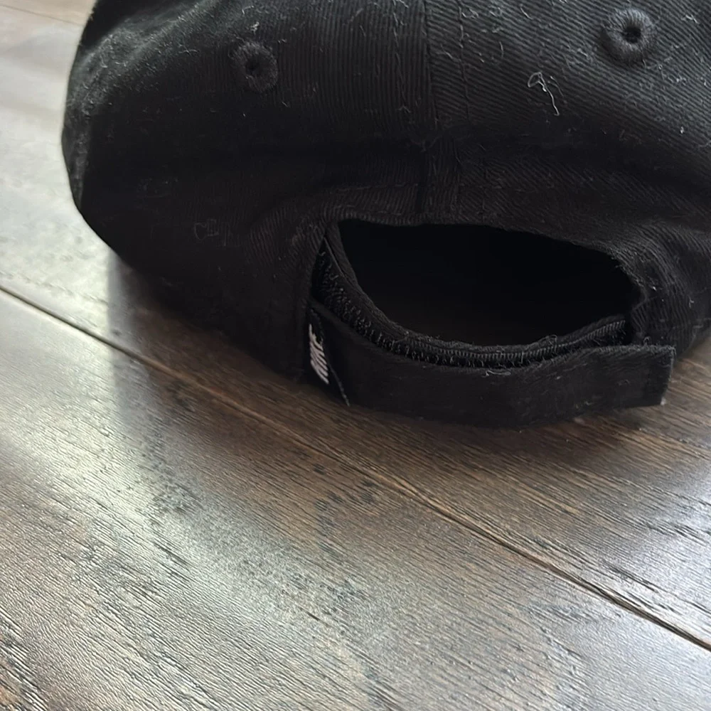 Nike Toddler Club baseball cap,Velcro back,6 vent, embroidered Nike swoosh logo